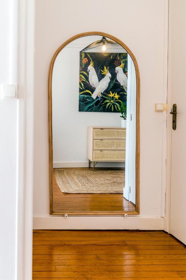 Suites Mana: Chic Downtown Rethel with Private Fitness Exterior photo