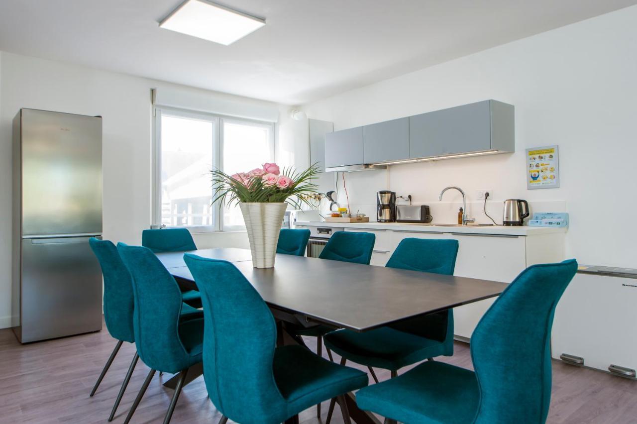 Suites Mana: Chic Downtown Rethel with Private Fitness Exterior photo